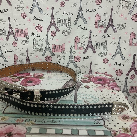 Blazin Roxx Women’s Rhinestone Western Scallop Belt - Picture 5 of 15